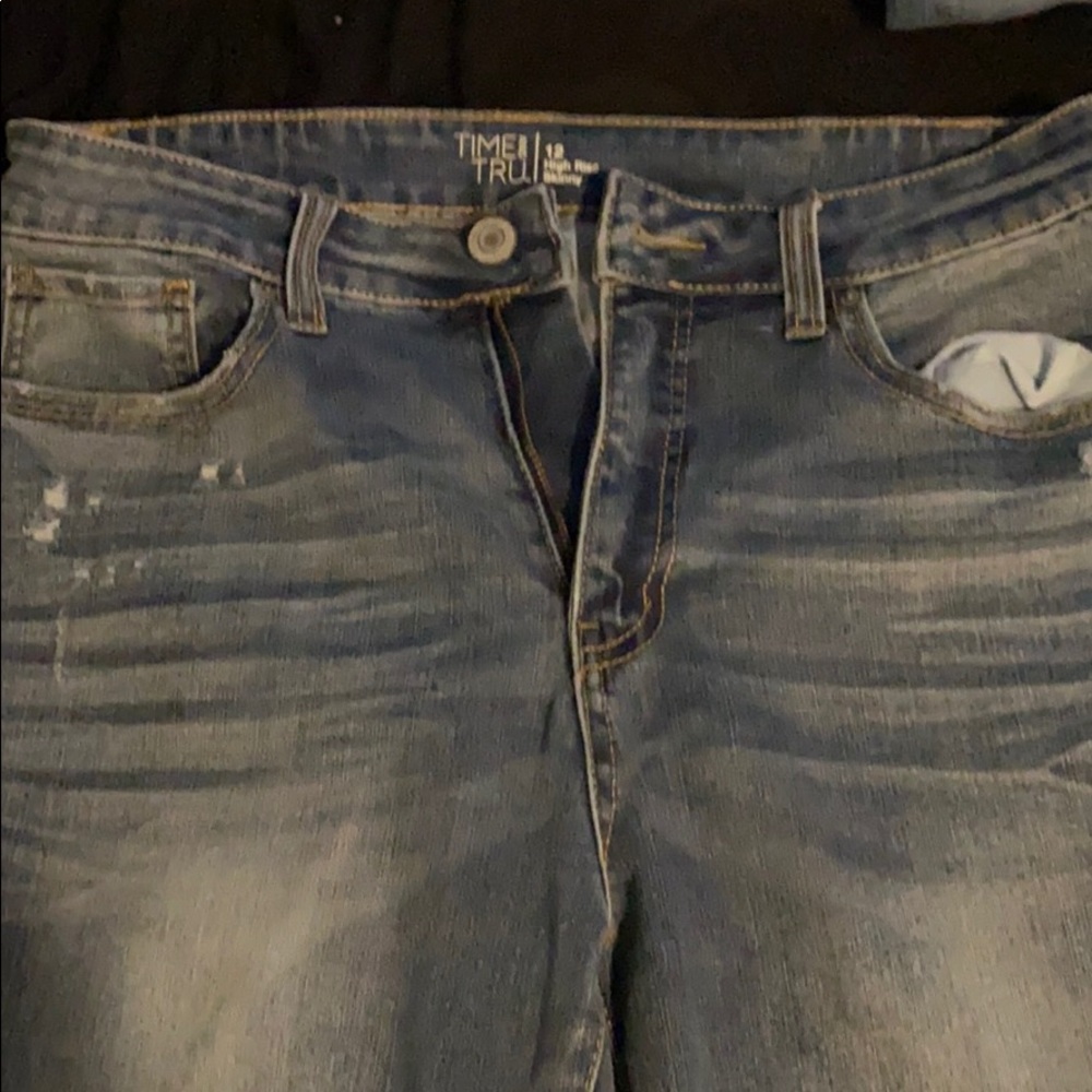 Time and tru high rise jeans